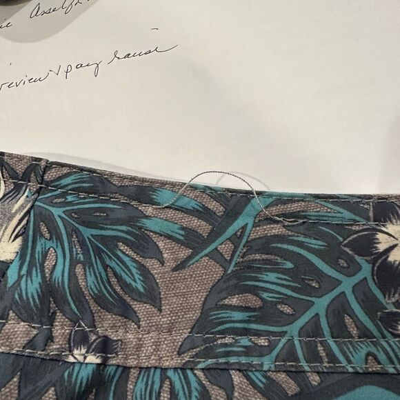 Travis Mathew Men's Swim Trunks - Black and Green EUC - Picture 9 of 9